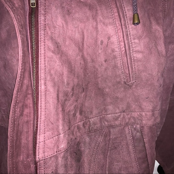 Vintage Leather Bomber Jacket - Picture 3 of 11